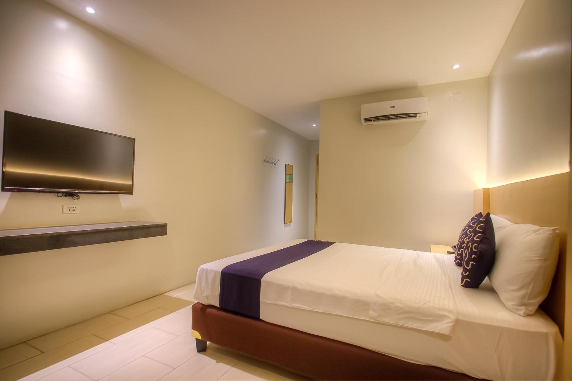 Capital O 827 Speciale Hotel Rosario  ภายนอก รูปภาพ