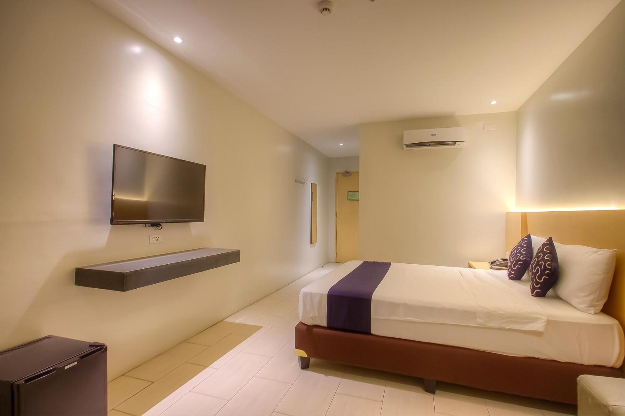 Capital O 827 Speciale Hotel Rosario  ภายนอก รูปภาพ