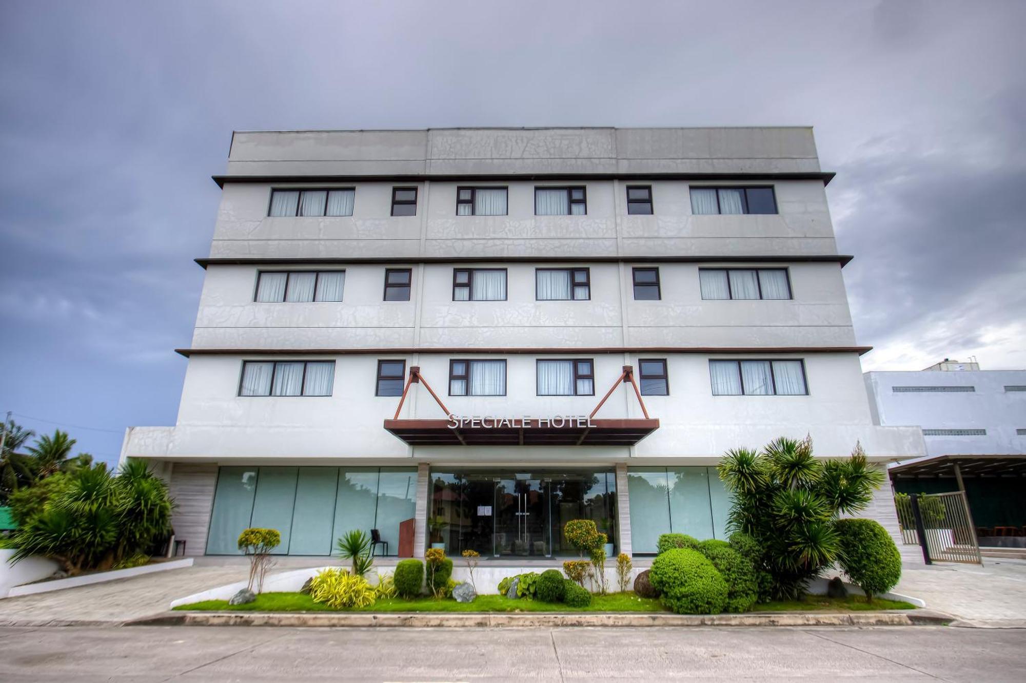 Capital O 827 Speciale Hotel Rosario  ภายนอก รูปภาพ